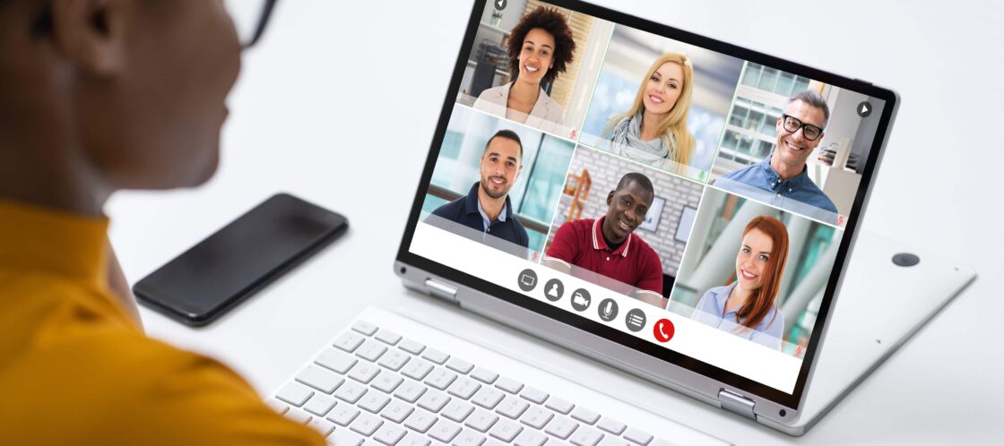 Hangout v přímém přenosu