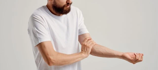 إصابة جذر العصب العنقي